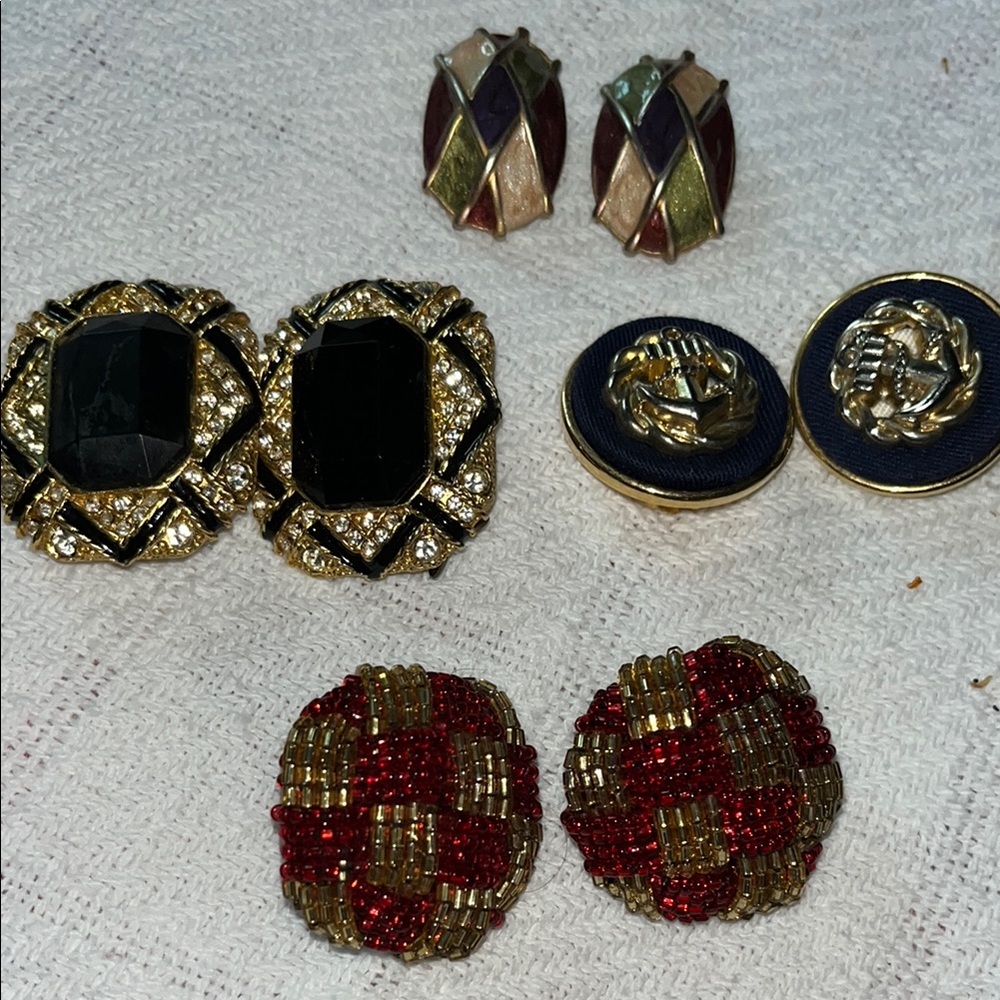 Vintage 4 pair clip on Elegant Black and Gold Earrings Set